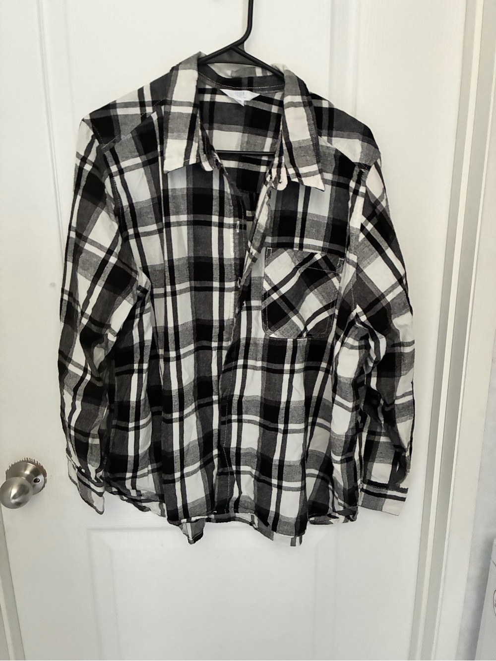 Time and Tru Black and White Plaid Shirt Jacket